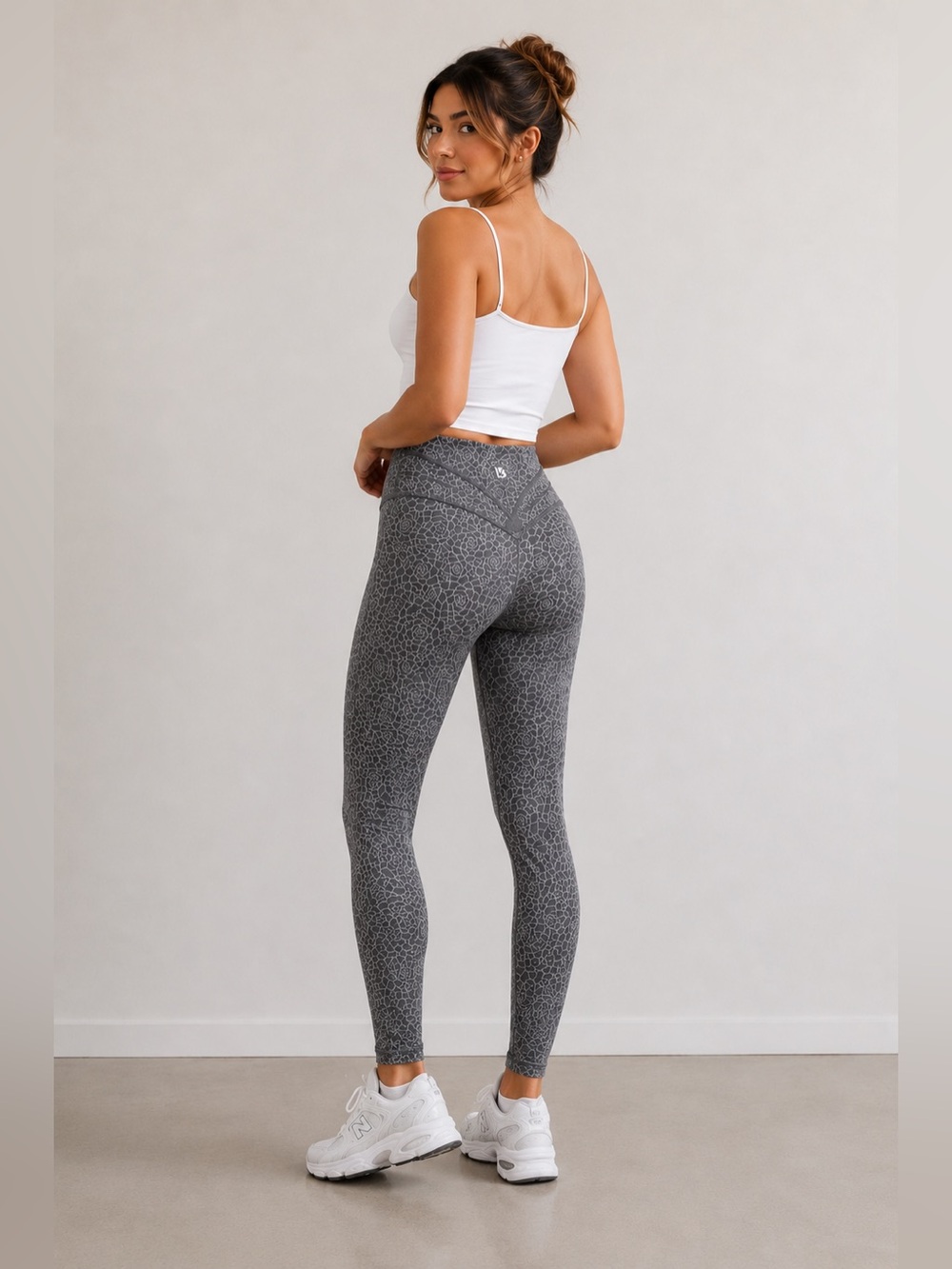 BuffBunny Collection Gray Floral High Waisted Leggings Small